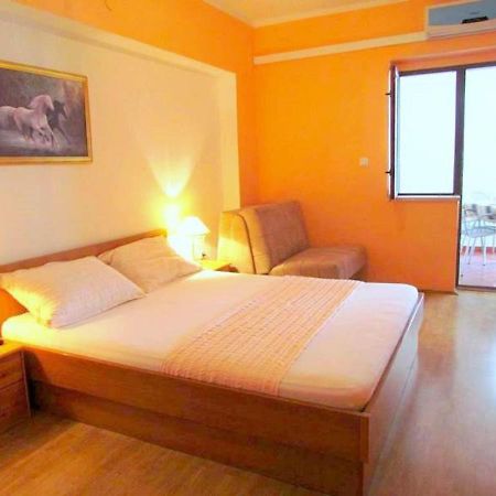 Beach Apartments Anton 2 Makarska Kültér fotó